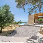Lithos Art Hotell Svoronata